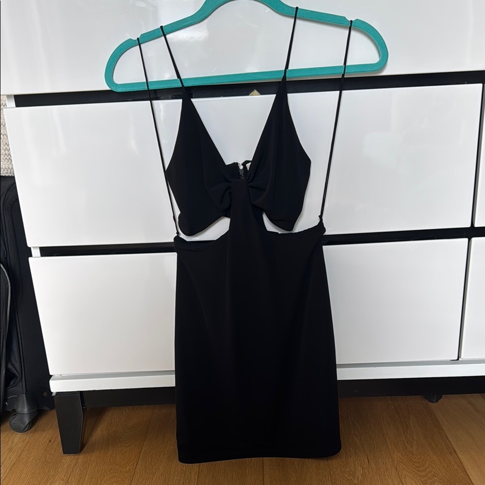 Alice + Olivia Black Spaghetti Strap Slip Dress